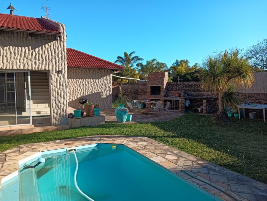 4 Bedroom Property for Sale in Winterhoek Park Eastern Cape